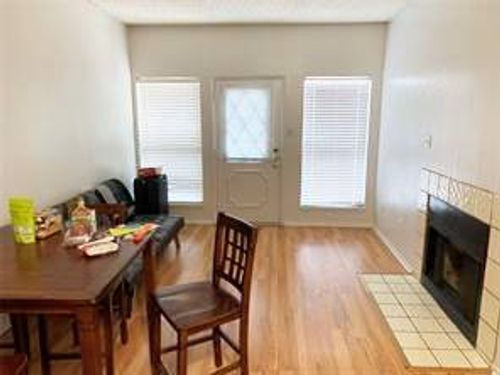 apt-229-806 W 24th St, Austin, TX, 78705-4723 | Card Image