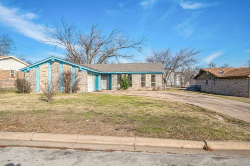 4809 Richardson St, Fort Worth, TX, 76119-2194 | Card Image