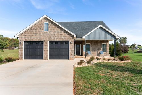 37 Leeward Way, Lynchburg, VA, 24501 | Card Image