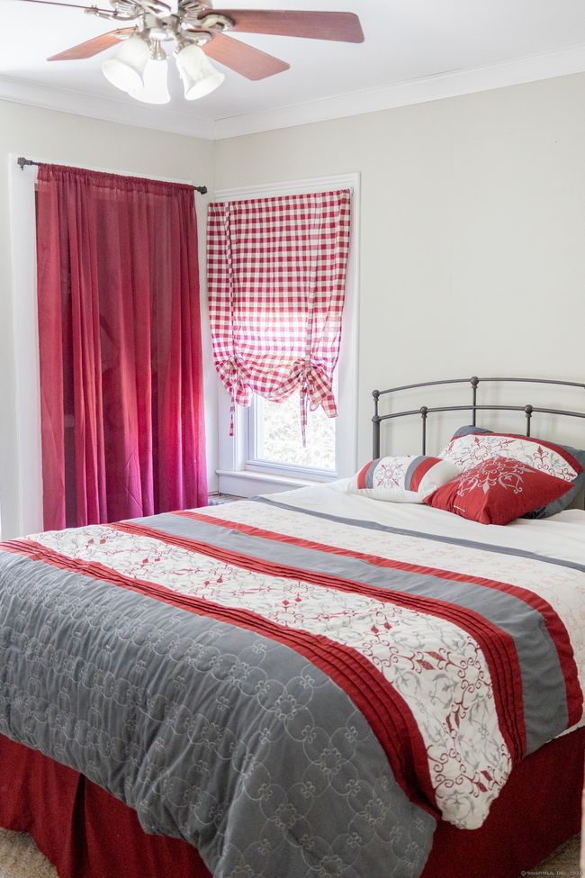 20 Maple Ave, House other with 3 bedrooms, 2 bathrooms and null parking in Broad Brook CT | Image 21