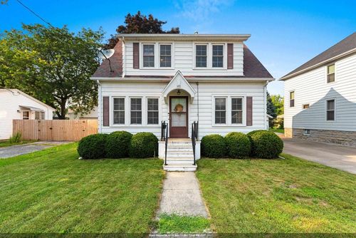442 W 18th Avenue, OSHKOSH, WI, 54902 | Card Image