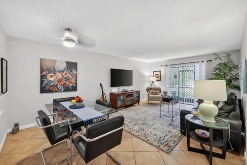 apt-102-4113 Nw 88th Ave, Coral Springs, FL, 33065-1890 | Card Image