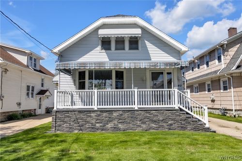 40 Shenandoah Rd, Buffalo, NY, 14220-2418 | Card Image