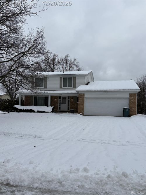 898 Portsmouth Dr, Troy, MI, 48084-1643 | Card Image