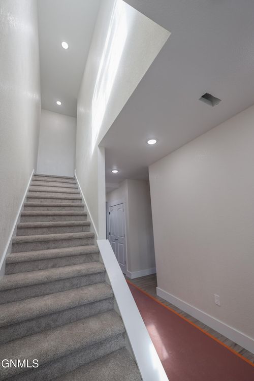 503 46th St E, Williston, ND, 58801 | Card Image