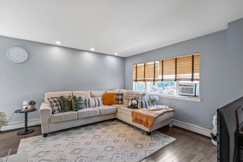 175 Frederick Ave, South Floral Park, NY, 11001-3512 | Card Image