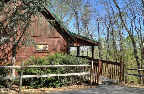 223 Oak Haven Way, Sevierville, TN, 37876 | Card Image