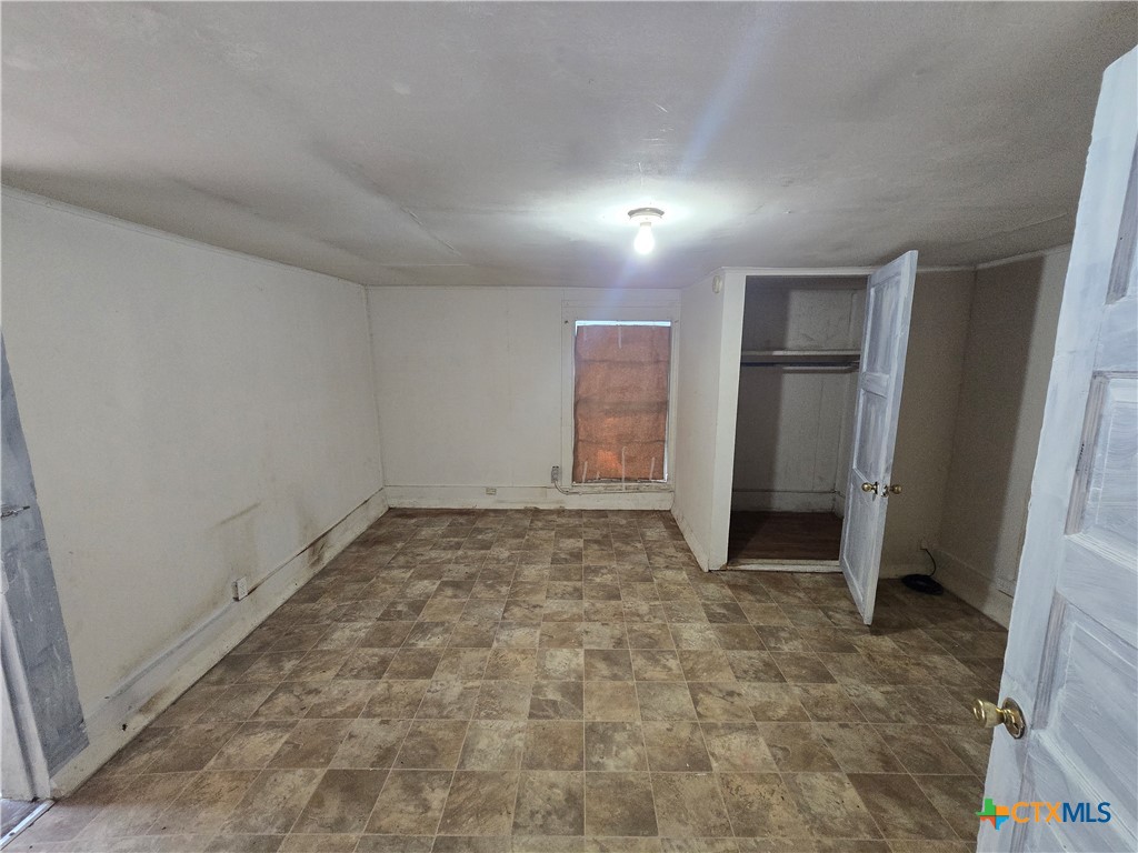 Residential in Marlin 4