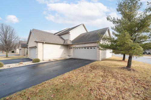 936 Veterans Lane, Crown Point, IN, 46307 | Card Image