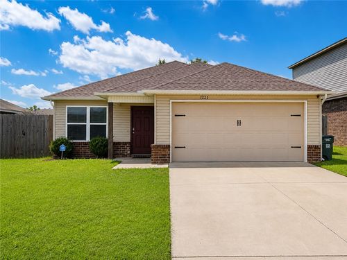 1221 S Ivory Bill Ln, Fayetteville, AR, 72701-5276 | Card Image