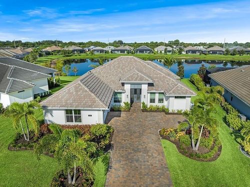 5610 Bent Pine Sq, Vero Beach, FL, 32967-7507 | Card Image