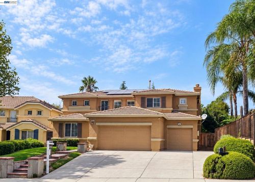 1839 Mount Conness Way, Antioch, CA, 94531-7488 | Card Image