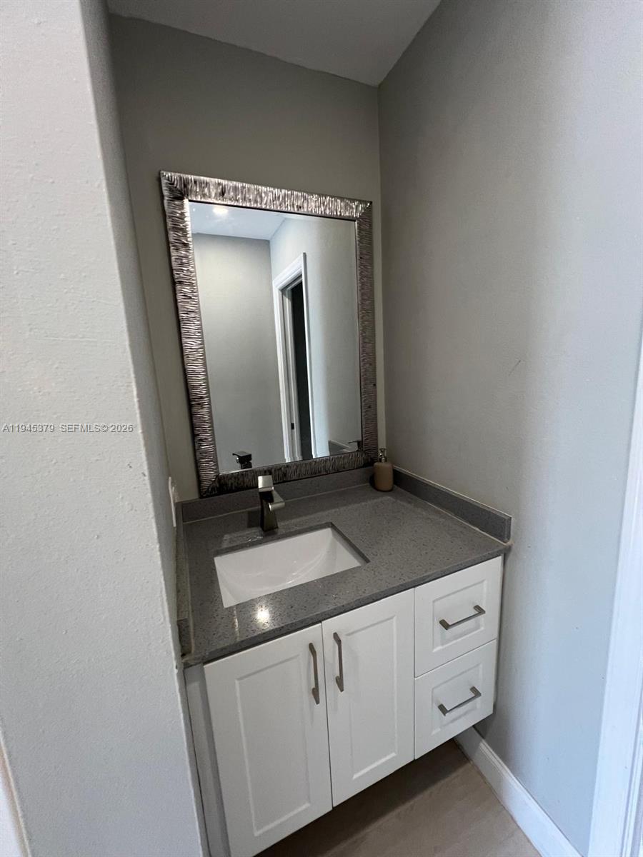 Residential in North Miami Beach 5