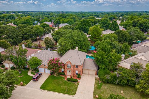 6114 Pinwood Cir, Arlington, TX, 76001-5649 | Card Image