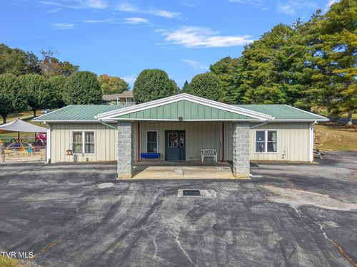 208 Majestic Cir, Greeneville, TN, 37743-7730 | Card Image