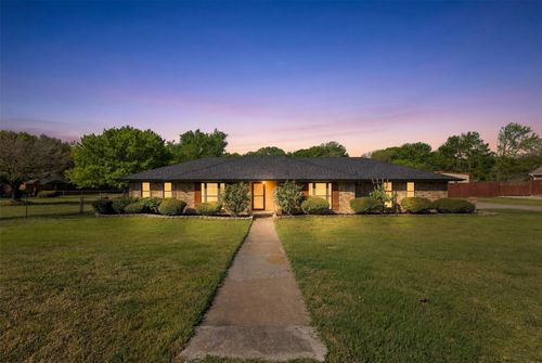 1108 Lakefront Dr, Waxahachie, TX, 75165-6770 | Card Image