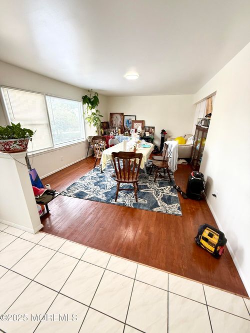 25 Lawrence Pl, Freehold, NJ, 07728-2031 | Card Image