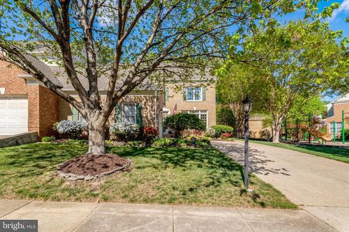 5231 Winter View Dr, ALEXANDRIA, VA, 22312-3914 | Card Image