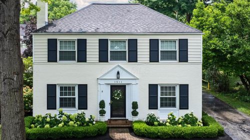 1511 Berkshire Rd, Upper Arlington, OH, 43221-3905 | Card Image