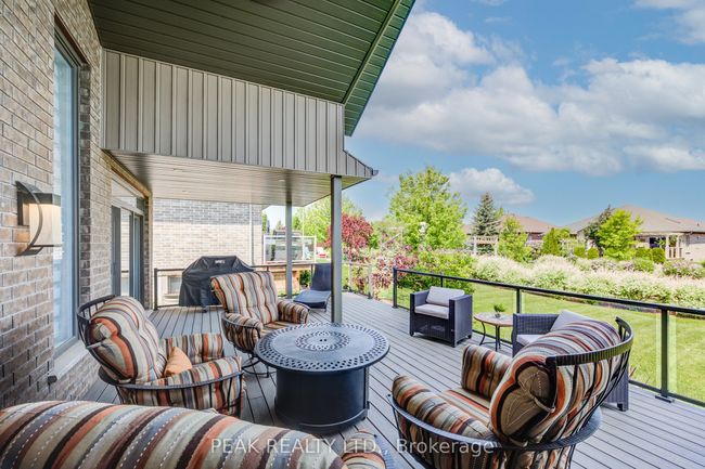 8 Loganville Lane, Condo with 3 bedrooms, 3 bathrooms and 2 parking in New Hamburg ON | Image 41