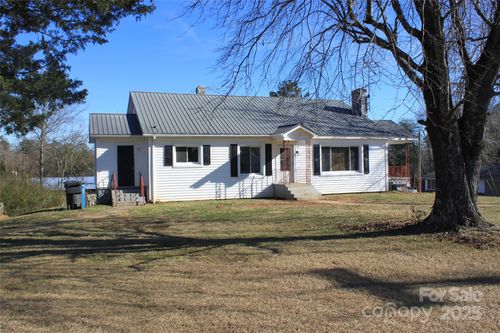 203 Trout St, Forest City, NC, 28043-2738 | Card Image