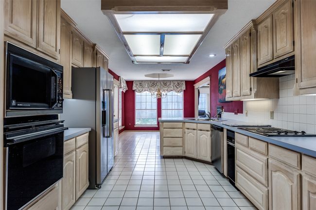 2613 Lambda Ln, House other with 4 bedrooms, 3 bathrooms and null parking in Flower Mound TX | Image 4