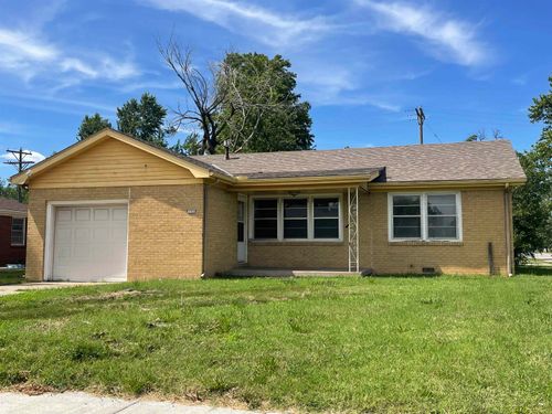 4002 W Edminster St, Wichita, KS, 67212-2032 | Card Image