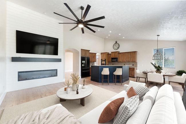 Virtually Staged great room | Image 10