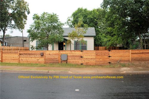2317 E 2nd St, Austin, TX, 78702-4609 | Card Image
