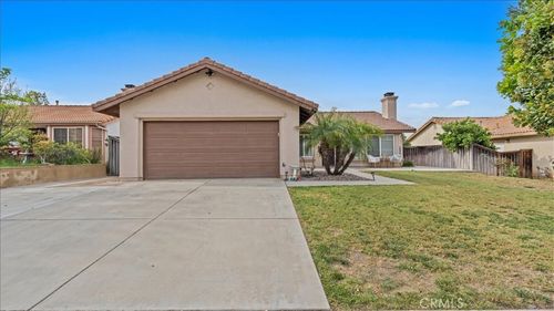 22125 Country Hills Dr, Wildomar, CA, 92595 | Card Image
