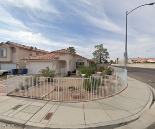 8187 W Rochelle Ave, Las Vegas, NV, 89147-6218 | Card Image