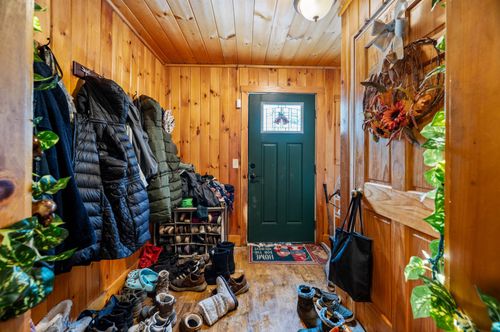 46 Dutton Rd, Hardwick, VT, 05843-9650 | Card Image