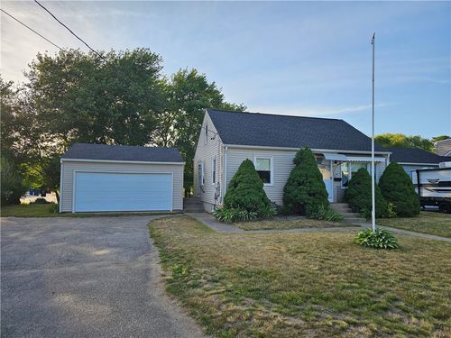27 Clifton Ave, Coventry, RI, 02816-6373 | Card Image