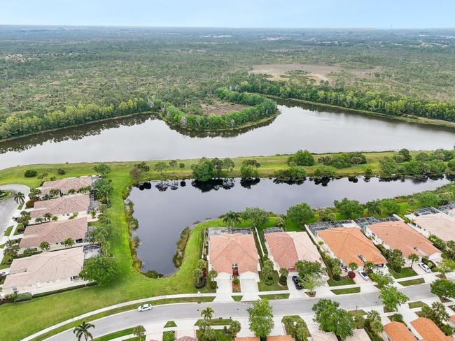 8136 Se Peppercorn Ct, House other with 3 bedrooms, 2 bathrooms and null parking in Hobe Sound FL | Image 43