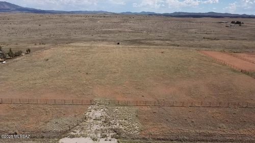 b-59 Cam Del Corral, Elgin, AZ, 85611 | Card Image