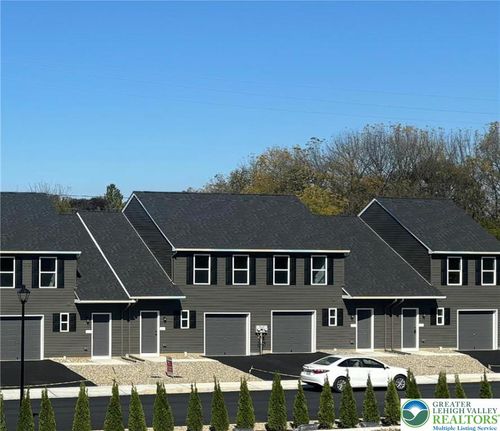 665 Sipos Dr, NORTHAMPTON, PA, 18067-1822 | Card Image