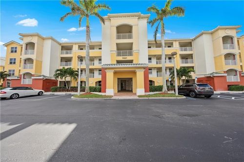305-11041 Gulf Reflections Dr, FORT MYERS, FL, 33908-8522 | Card Image