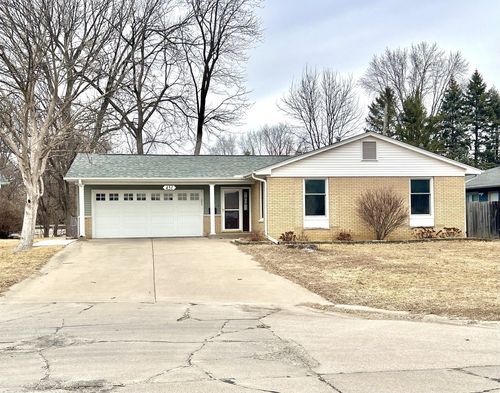 451 31st Ave, East Moline, IL, 61244-3159 | Card Image