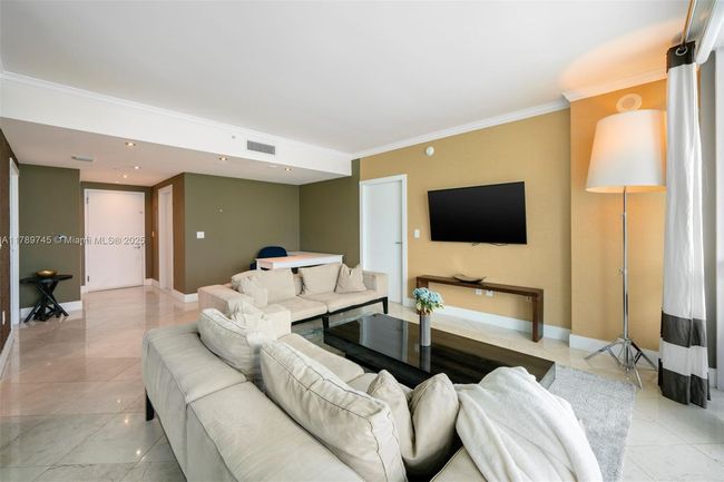 APT-1603 - 520 West Ave, Condo with 1 bedrooms, 2 bathrooms and null parking in Miami Beach FL | Image 4