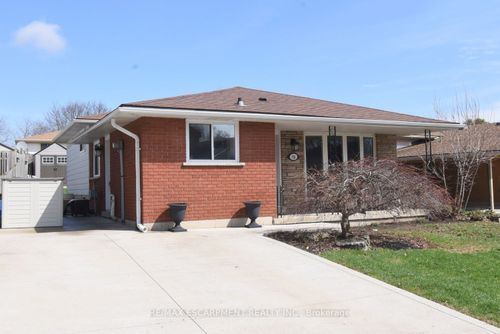 316 Cranbrook Dr, Hamilton, ON, L9C4T3 | Card Image