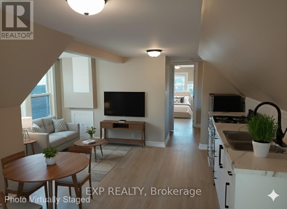 Residential Lease in Hamilton (Gibson)
