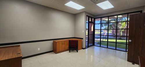 ste-k-215 Oak Dr S, Lake Jackson, TX, 77566-5618 | Card Image