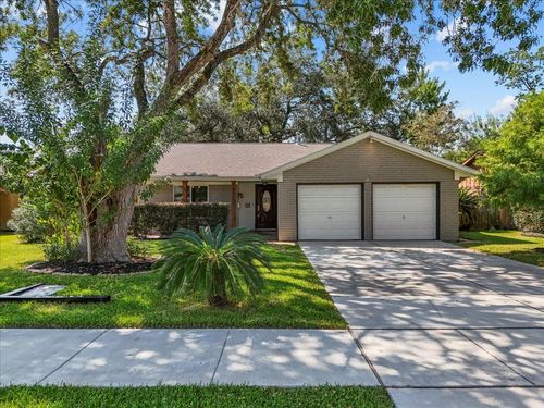 5208 Cunningham Dr, Pearland, TX, 77581-3814 | Card Image