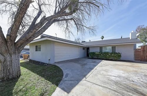 3212 Covina, Bakersfield, CA, 93306 | Card Image