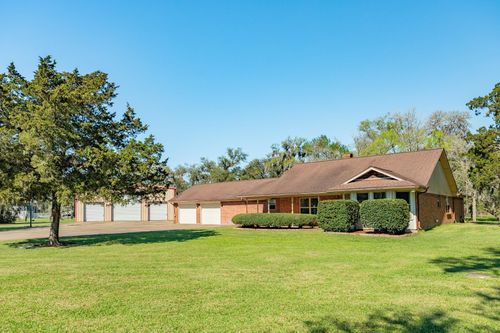 555 County Road 502a, Sweeny, TX, 77480-8105 | Card Image