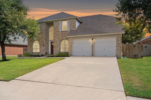 1009 Pioneer Bend Dr, Pflugerville, TX, 78660-3826 | Card Image