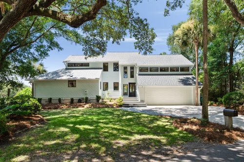 16 Edgewater Aly, Isle of Palms, SC, 29451-2721 | Card Image