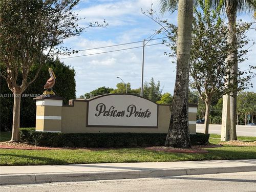 392 Sw 122nd Ave, Pembroke Pines, FL, 33025-5947 | Card Image