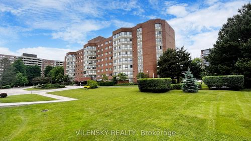 613-5 Weldrick Rd W, Richmond Hill, ON, L4C8S9 | Card Image