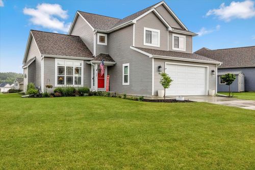 129 N Wild Flower Ln, Elkhorn, WI, 53121-4703 | Card Image